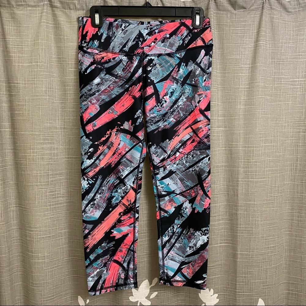 Fabletics Cropped Leggings